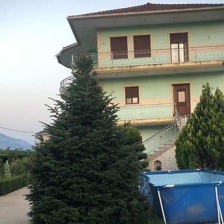 Villa Orhan Lazarat Gjirokastër Esterno foto
