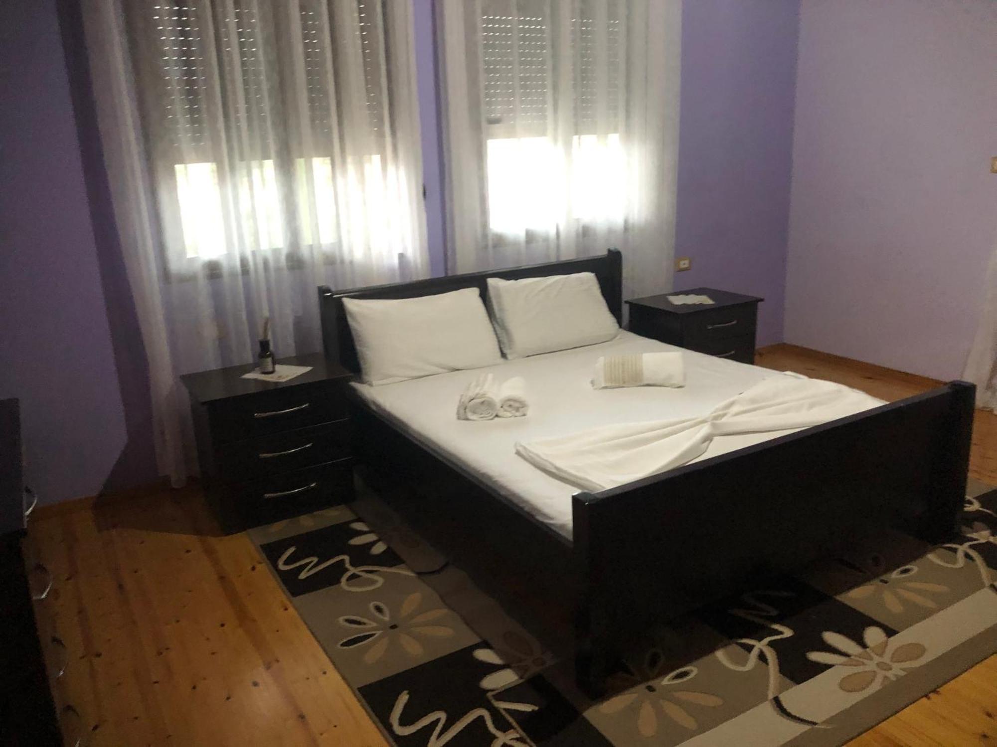 Villa Orhan Lazarat Gjirokastër Esterno foto
